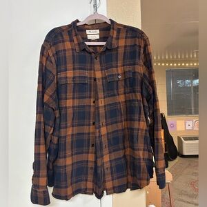 Madewell Men's Casual Plaid Shirt - Brown and Black